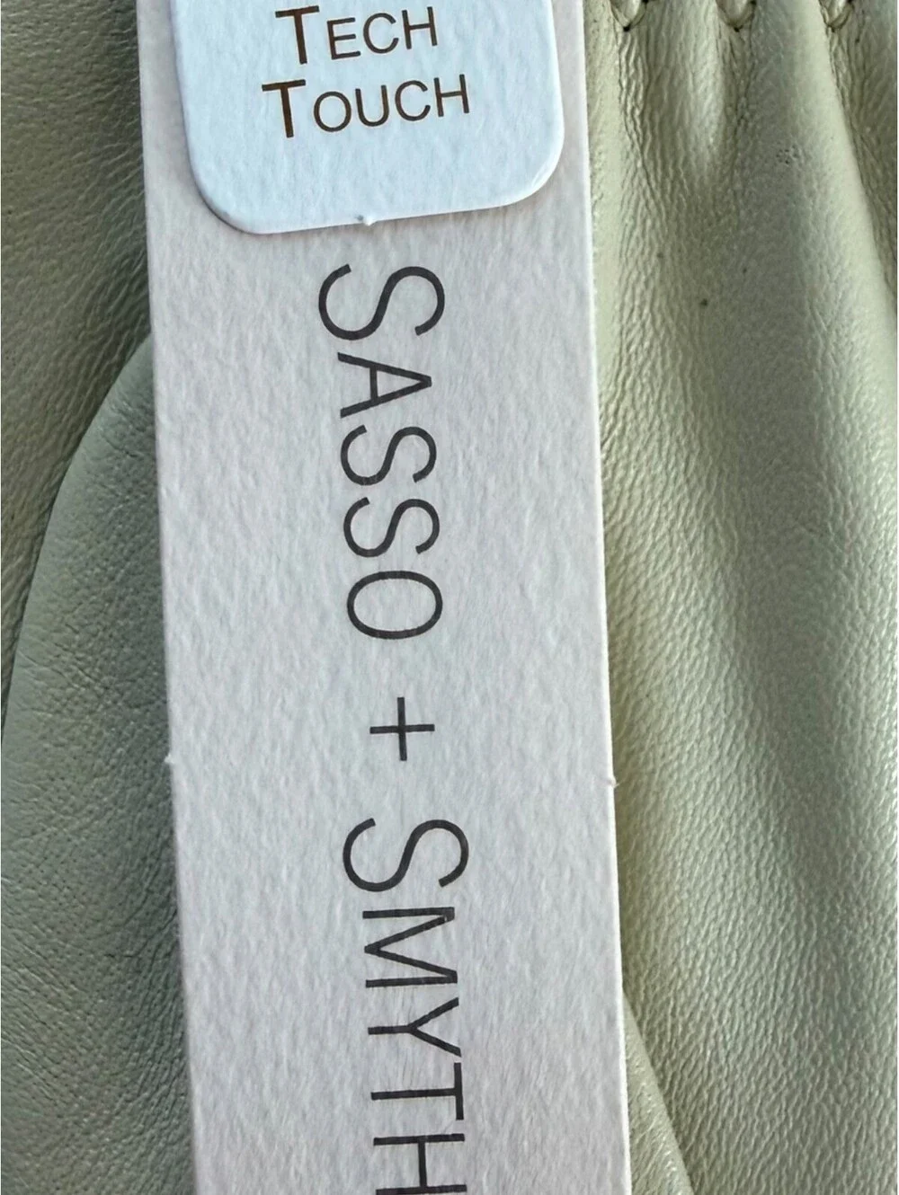 Sasso + Smyth Women Tech Touch Leather Gloves Ivory Bow Detail Size L NWT